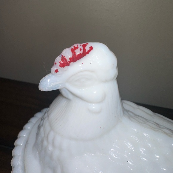 Vintage Kemple White Milk Glass Hen Chicken on Nest Covered Dish Farmhouse Decor - Picture 6 of 14